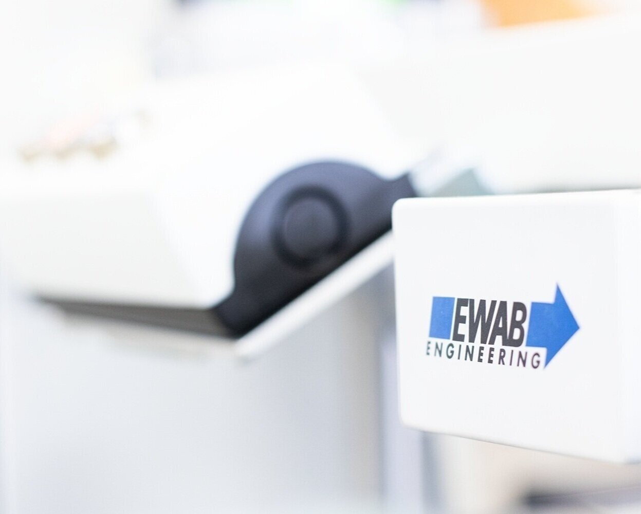 EWAB sing