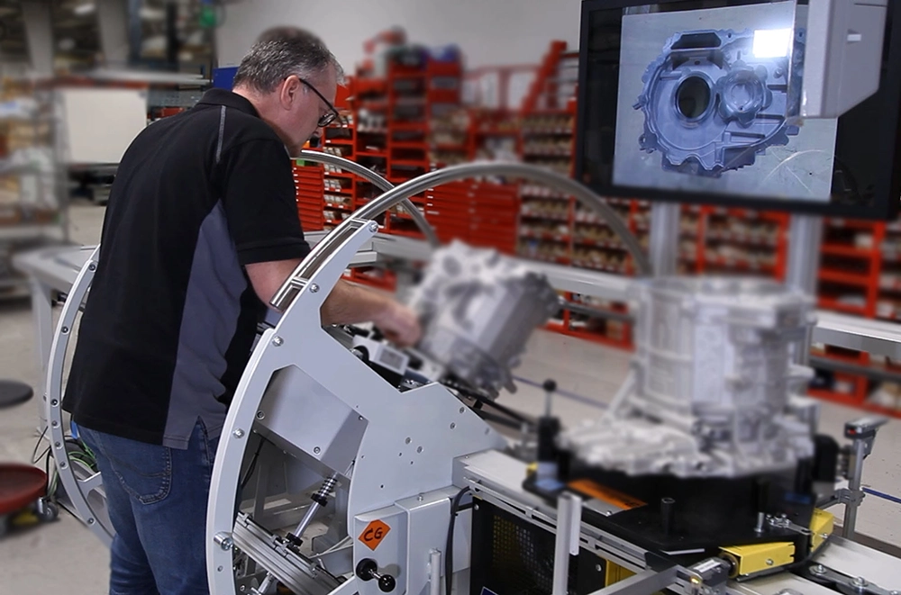 Visual inspection in the production flow - CS200 system